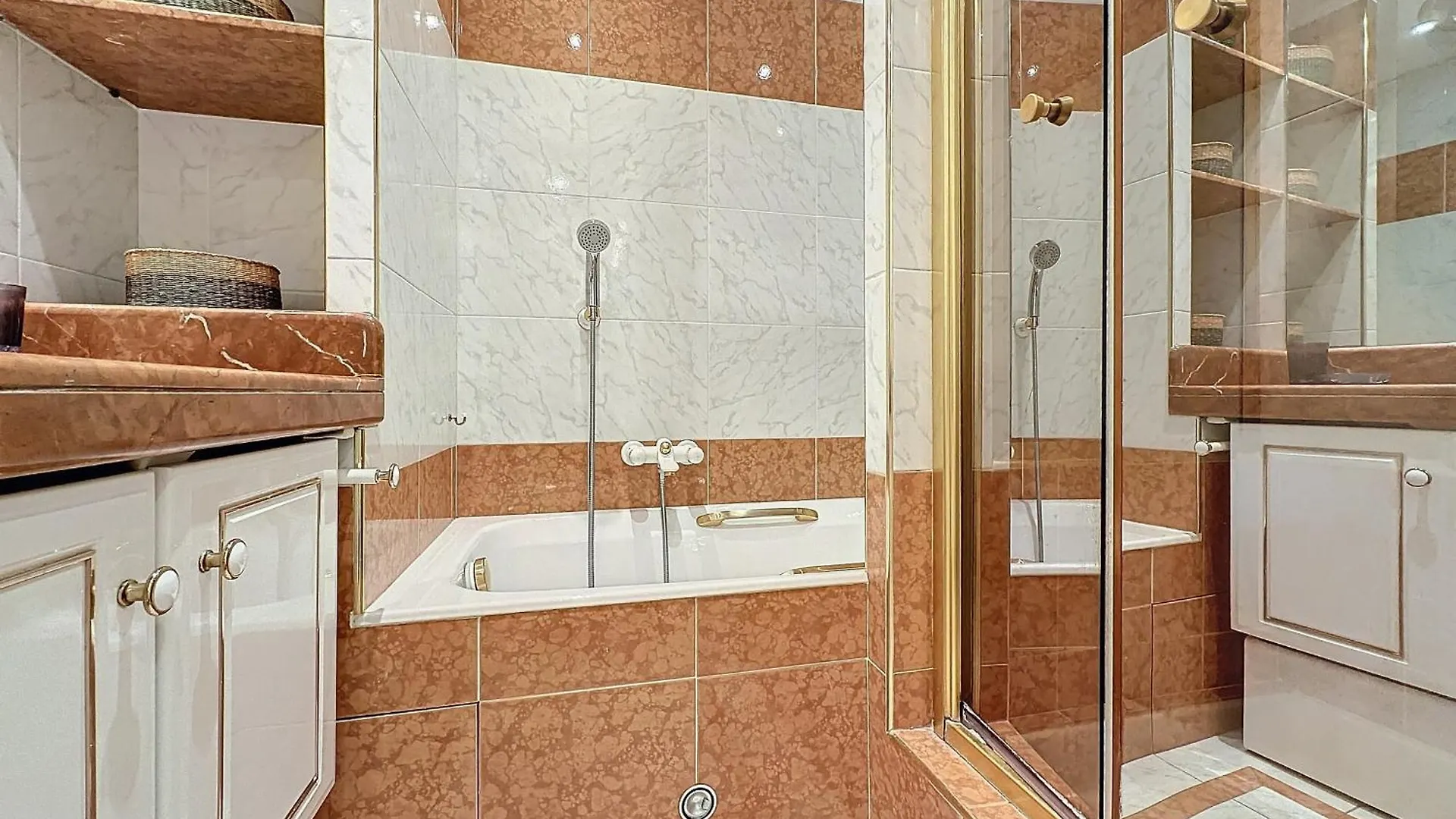 Intuition - 2 Personnes - Le Fragonard Apartment Cannes 0*,  France